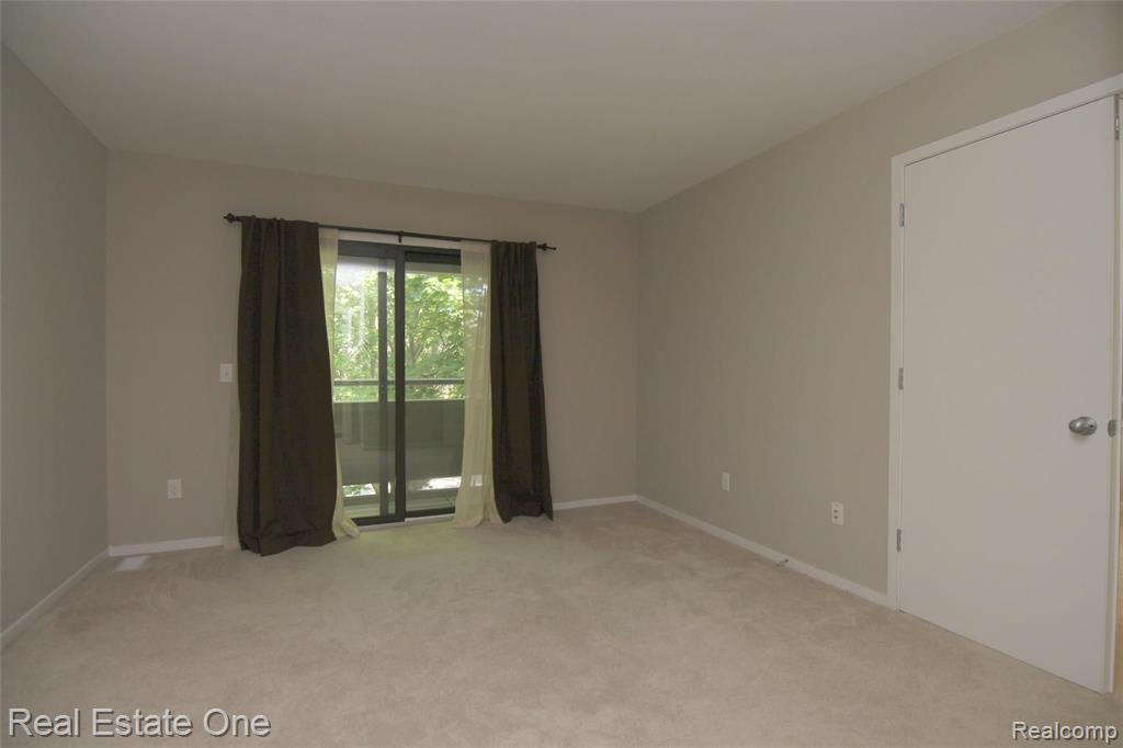 559 Harrow Court, Unit 39 Rochester Hills, MI 48307 - Photo 13 of 19