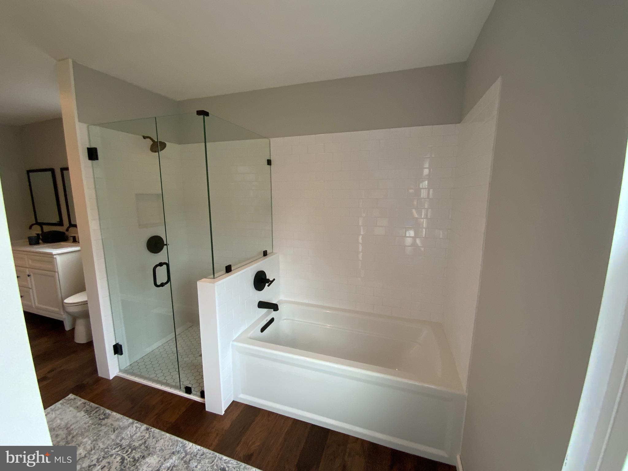 206 Lopax Road Harrisburg, PA 17112 - Photo 24 of 26 Soaking tub