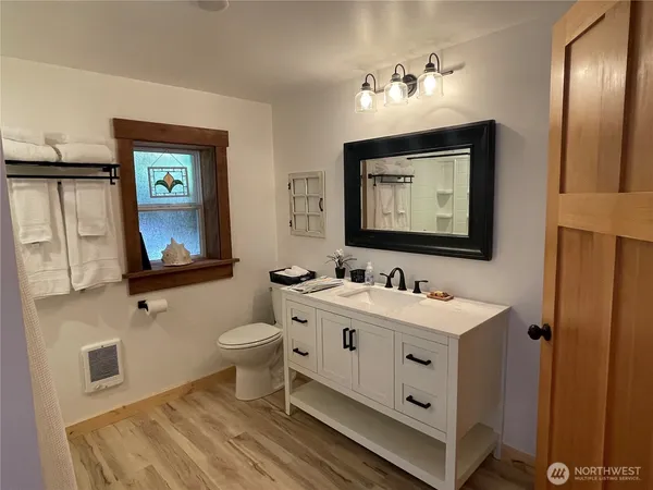 $3,295 | 3255 East Camano Drive, Camano Island, WA 98282