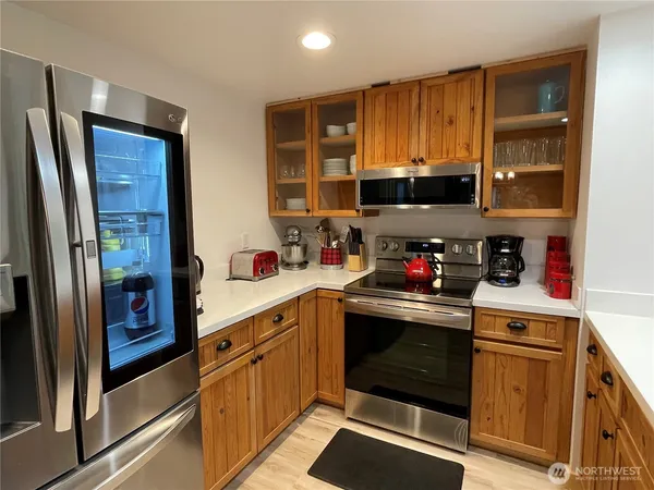 $3,295 | 3255 East Camano Drive, Camano Island, WA 98282