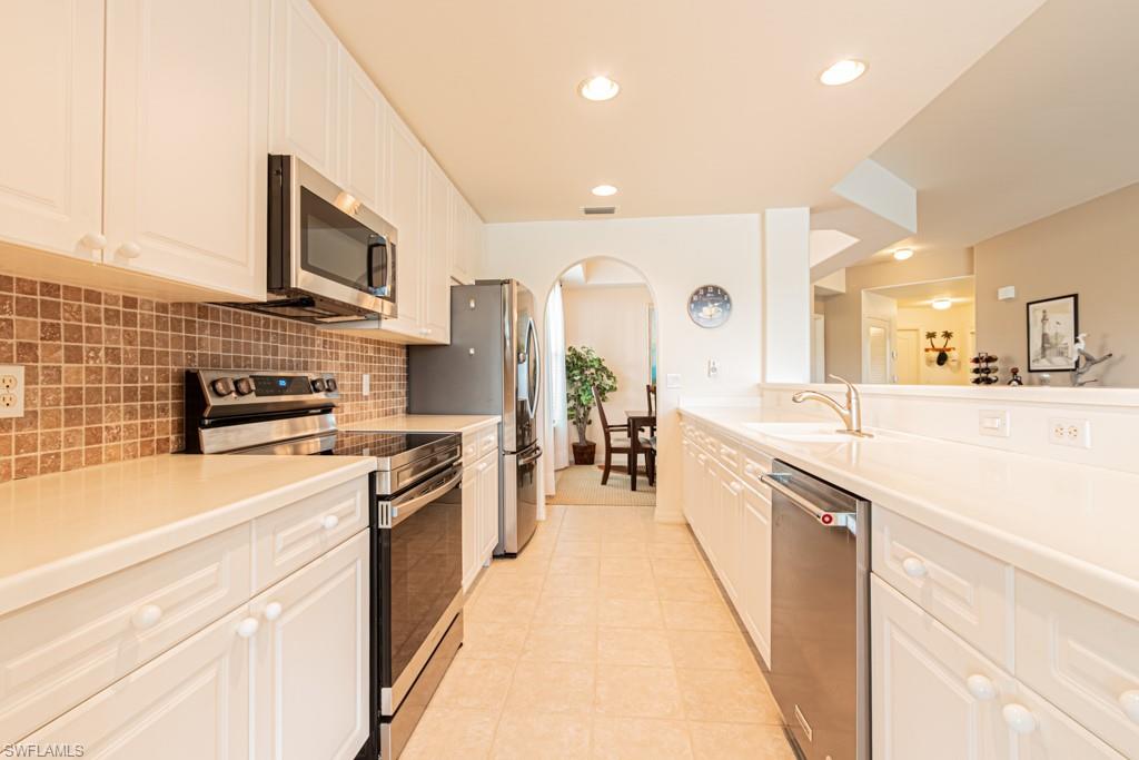 2029 Crestview Way, Unit 105 Naples, FL 34119 - Photo 9 of 50