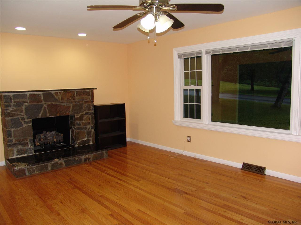 1370 Philomena Road Niskayuna, NY 12309 - Photo 4 of 20 Photo 4