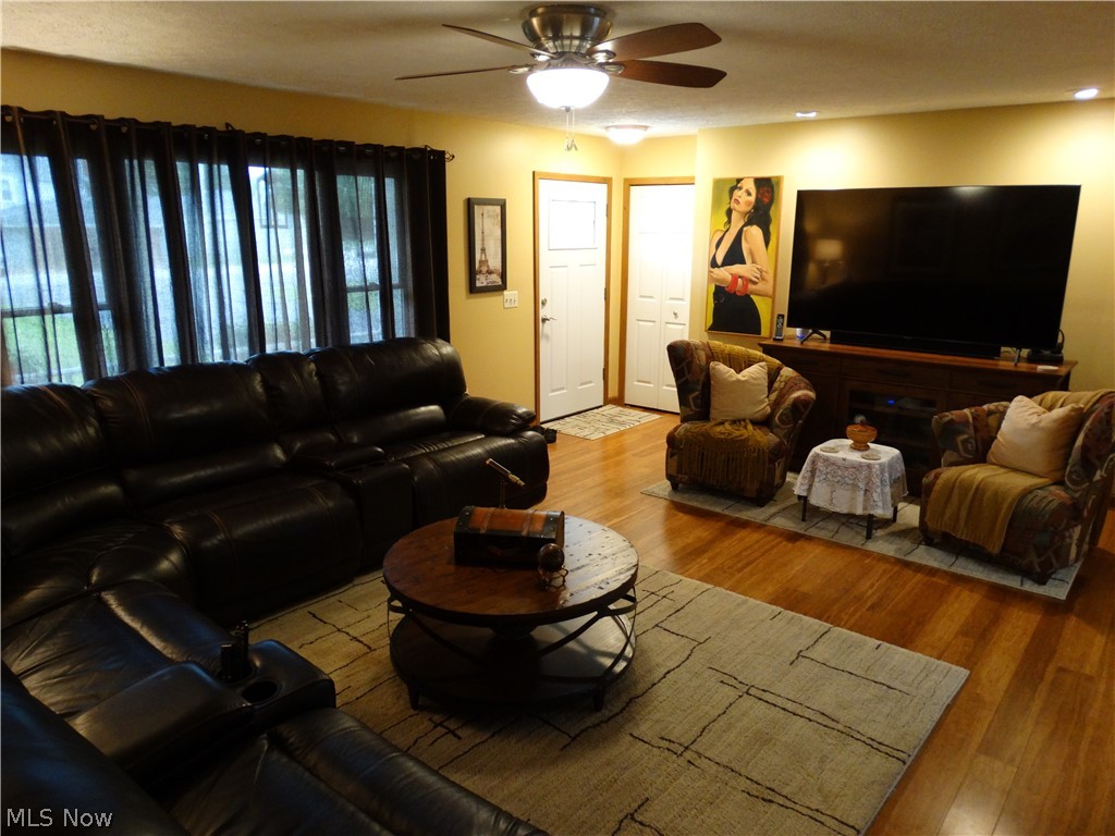 4593 Webb Road Perry, OH 44081 - Photo 8 of 26 Living Room looking at Front Door