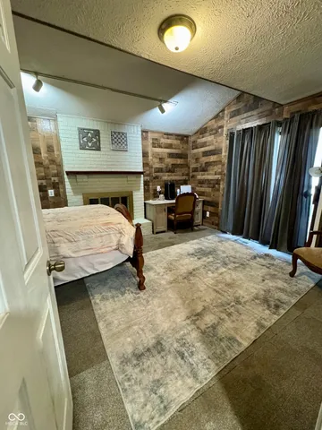 $360,000 | 401 San Carlos Drive, Greenwood, IN 46142