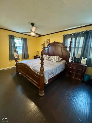 $360,000 | 401 San Carlos Drive, Greenwood, IN 46142