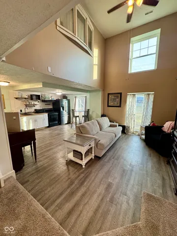 $360,000 | 401 San Carlos Drive, Greenwood, IN 46142