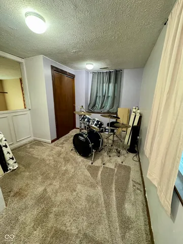 $360,000 | 401 San Carlos Drive, Greenwood, IN 46142