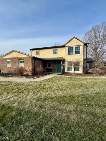 $360,000 | 401 San Carlos Drive, Greenwood, IN 46142