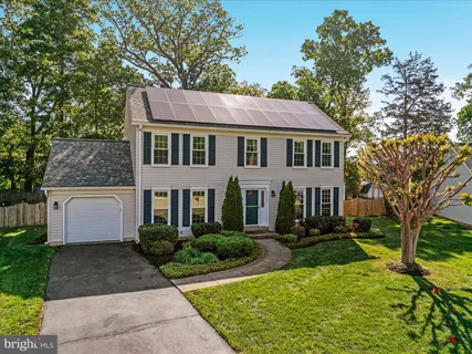 $825,000 | 1420 Cuttermill Court, Herndon, VA 20170