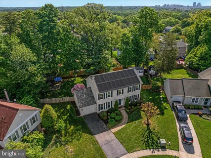 $825,000 | 1420 Cuttermill Court, Herndon, VA 20170