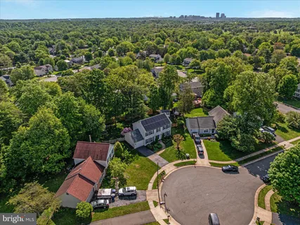 $825,000 | 1420 Cuttermill Court, Herndon, VA 20170