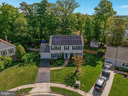 $825,000 | 1420 Cuttermill Court, Herndon, VA 20170