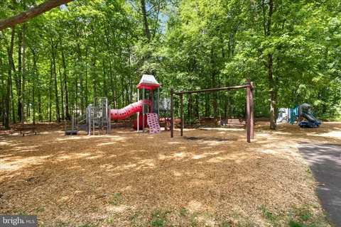 $825,000 | 1420 Cuttermill Court, Herndon, VA 20170
