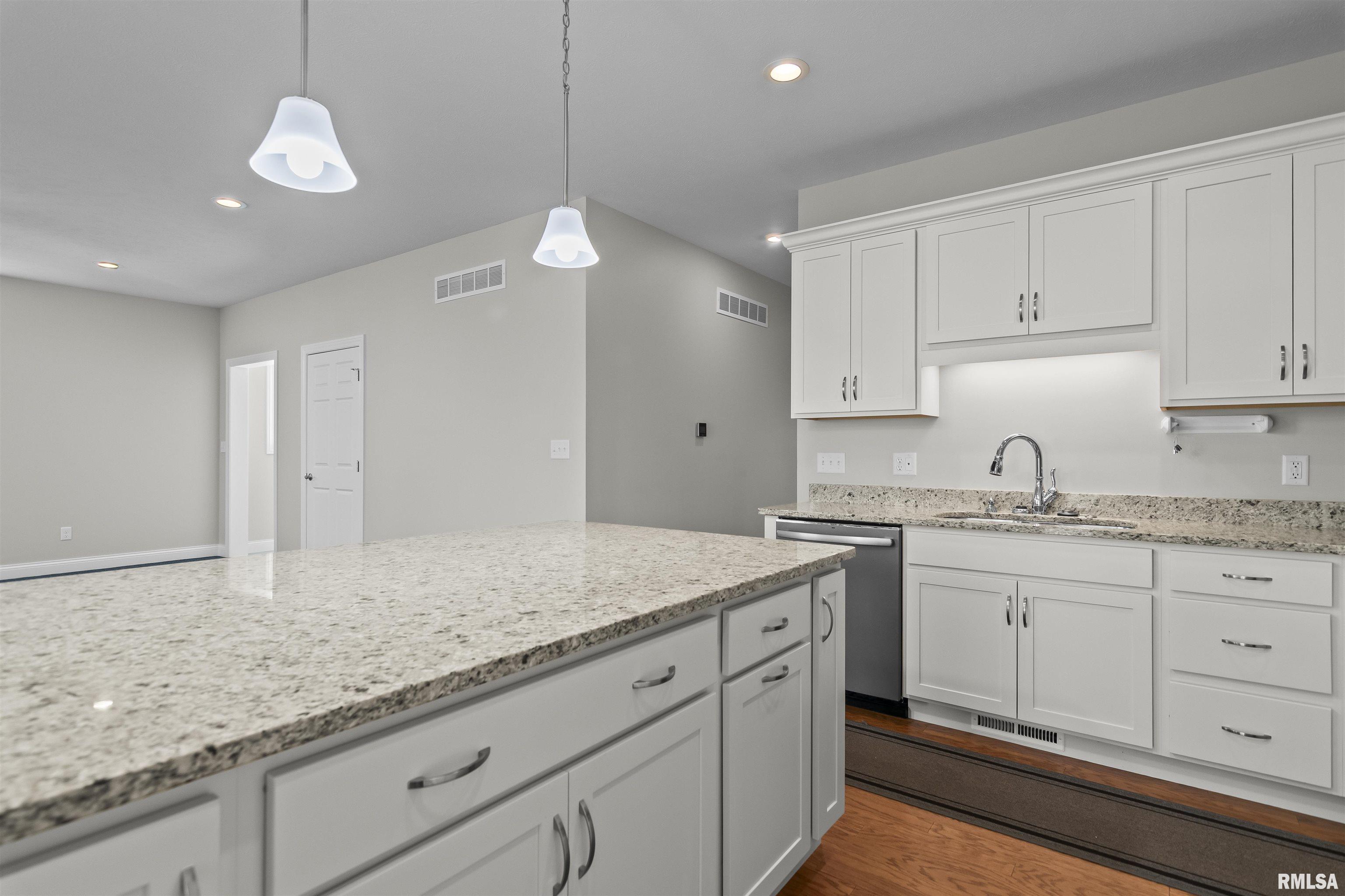 3909 Waterstone Way Springfield, IL 62711 - Photo 14 of 56 Gallery Image 14