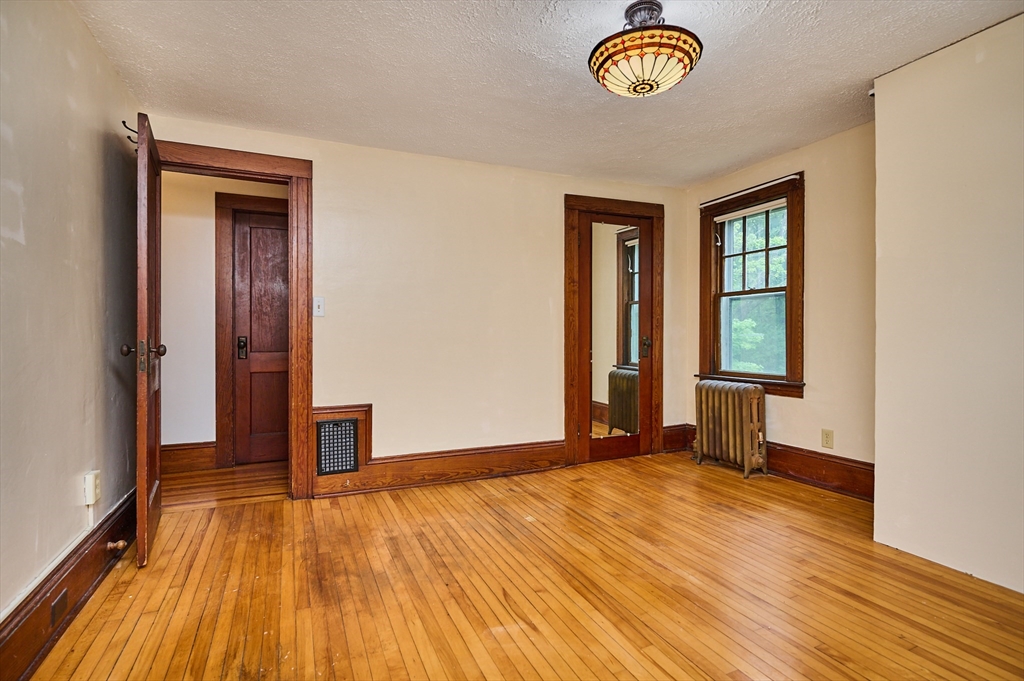 9 McClure Street Amherst, MA 01002 - Photo 17 of 32