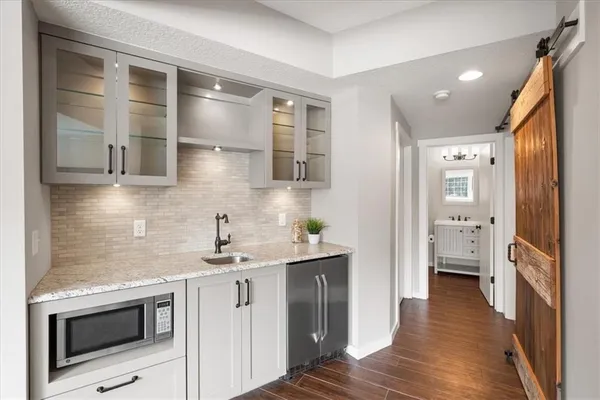 $1,250,000 | 14104 Bluejacket Street, Overland Park, KS 66221