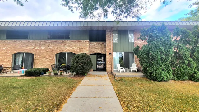 $95,900 | 4050 West Rivers Edge Circle, Unit 20, Brown Deer, WI 53209