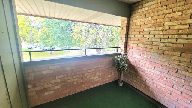 $95,900 | 4050 West Rivers Edge Circle, Unit 20, Brown Deer, WI 53209