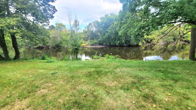 $95,900 | 4050 West Rivers Edge Circle, Unit 20, Brown Deer, WI 53209