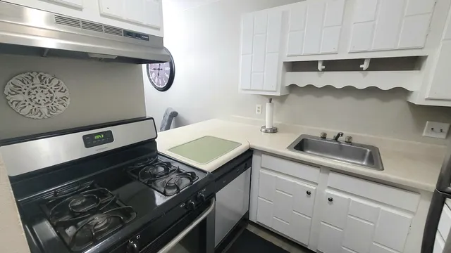 $95,900 | 4050 West Rivers Edge Circle, Unit 20, Brown Deer, WI 53209