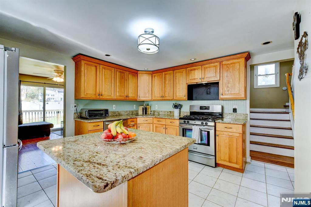 36 Decker Avenue Butler, NJ 07405 - Photo 17 of 40