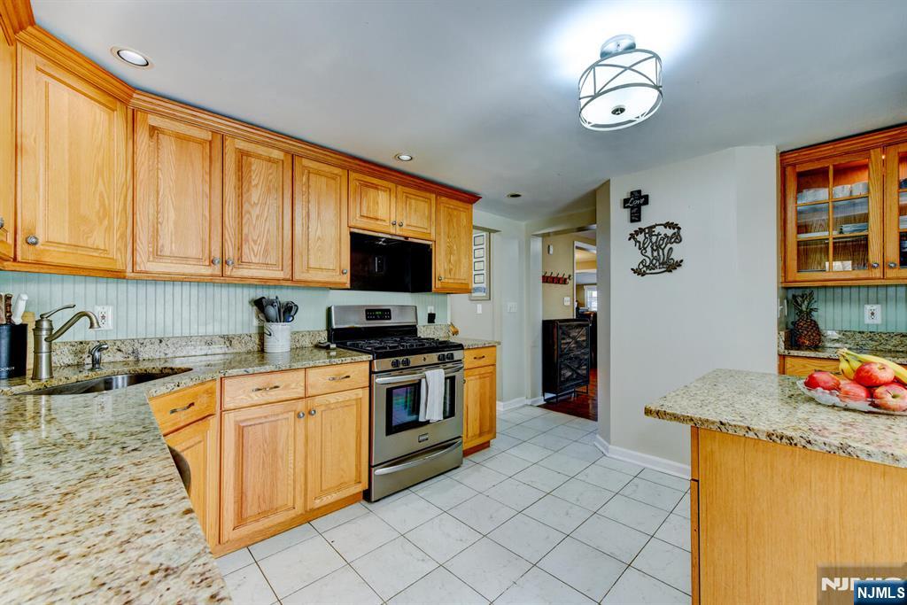 36 Decker Avenue Butler, NJ 07405 - Photo 20 of 40