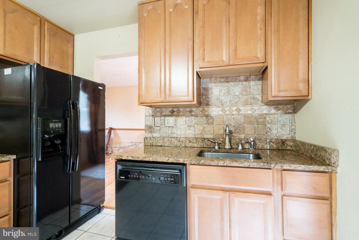 3768 Stonesboro Road Fort Washington, MD 20744 - Photo 2 of 30 Kitchen