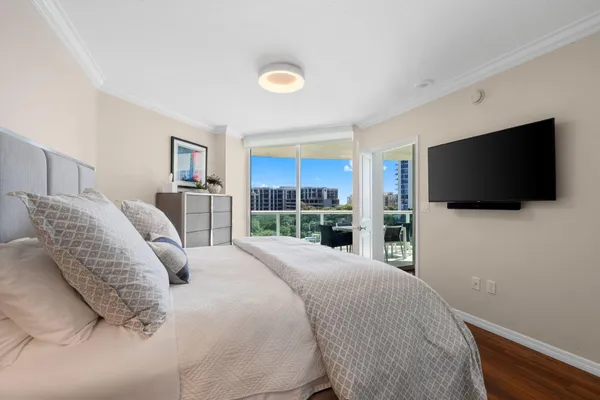 $5,000 | 347 North New River Drive East, Unit 610, Fort Lauderdale, FL 33301