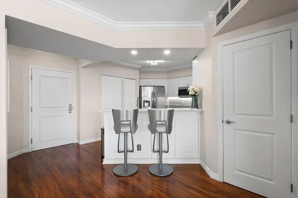 $5,000 | 347 North New River Drive East, Unit 610, Fort Lauderdale, FL 33301