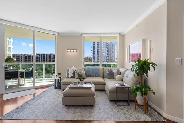 $5,000 | 347 North New River Drive East, Unit 610, Fort Lauderdale, FL 33301