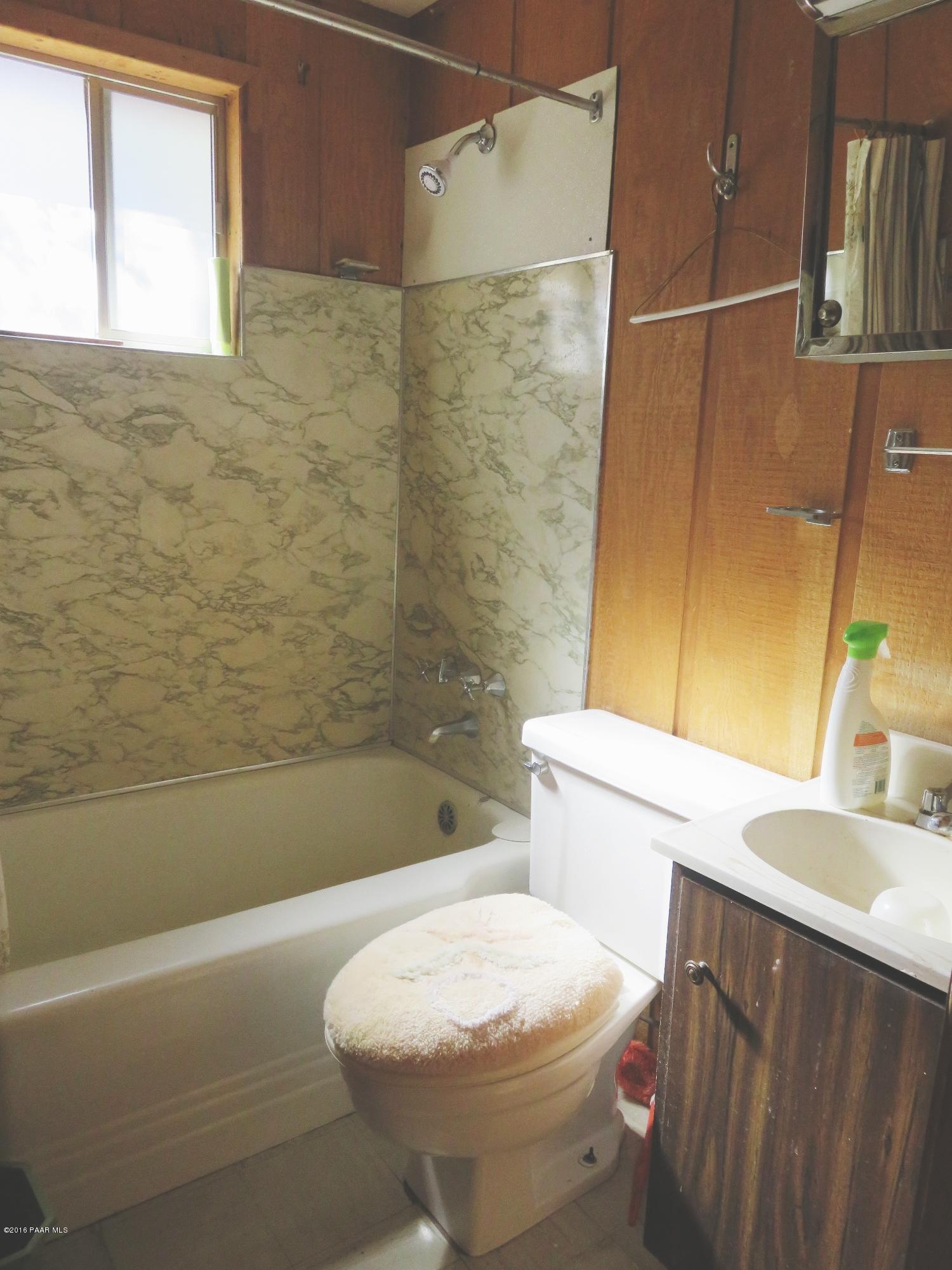 2930 Shelf Road Prescott, AZ 86303 - Photo 12 of 19 Full Bath