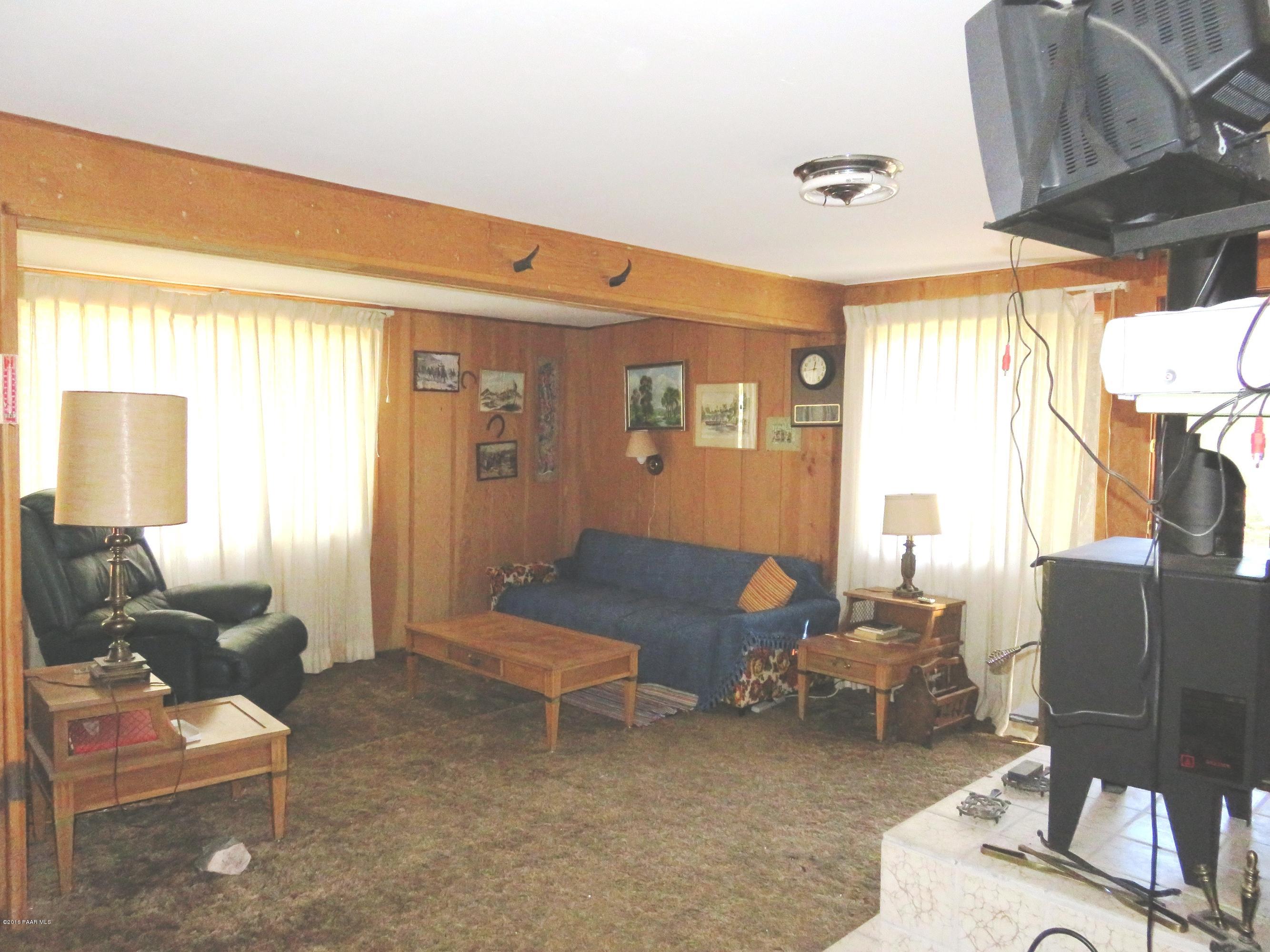2930 Shelf Road Prescott, AZ 86303 - Photo 4 of 19 Family Room