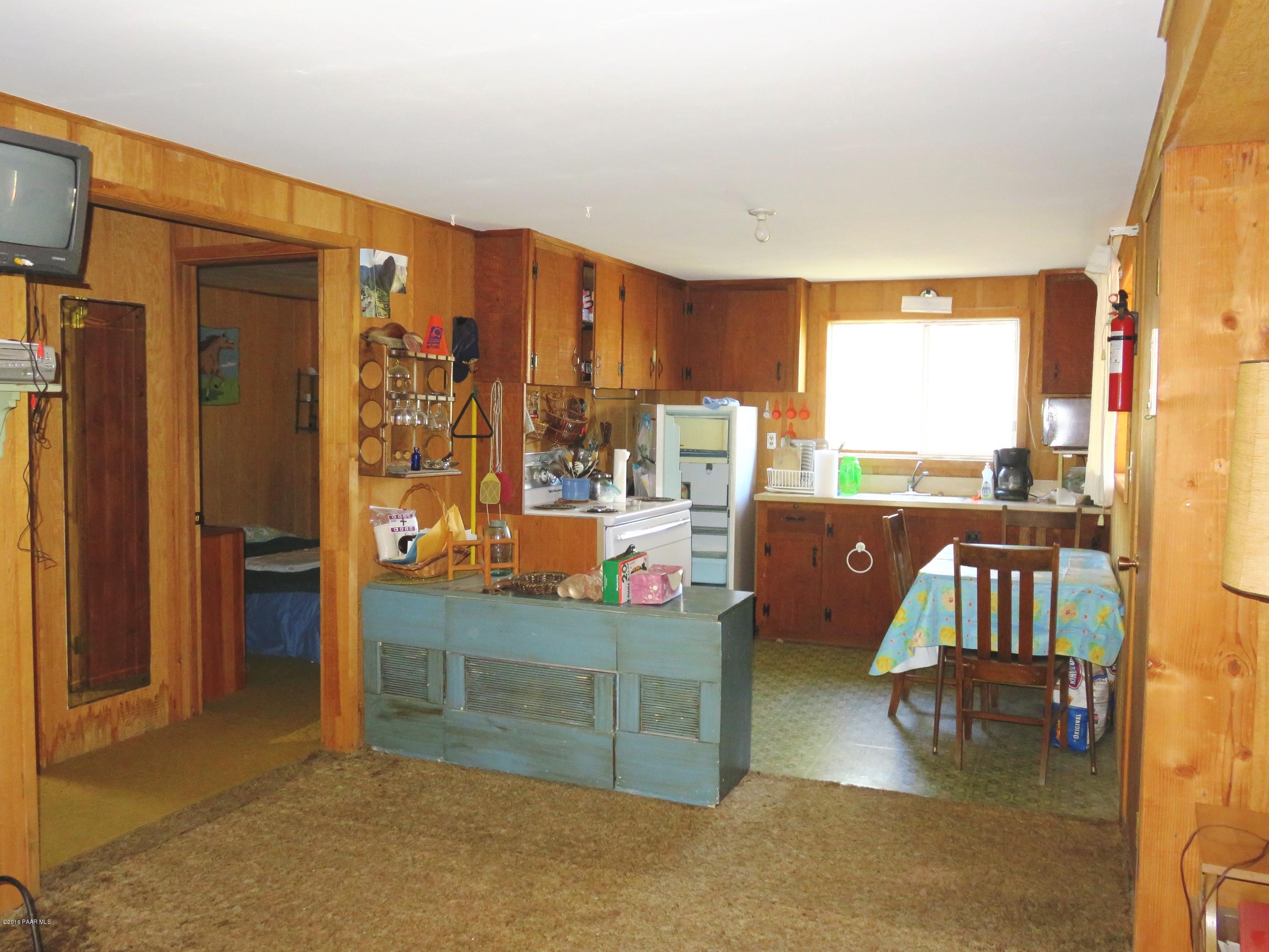2930 Shelf Road Prescott, AZ 86303 - Photo 7 of 19 Kitchen/Dining Area