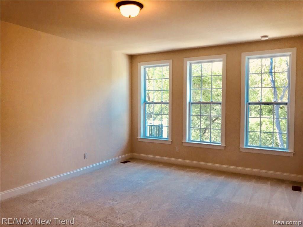 42932 Cardinal Way Novi, MI 48375 - Photo 16 of 22