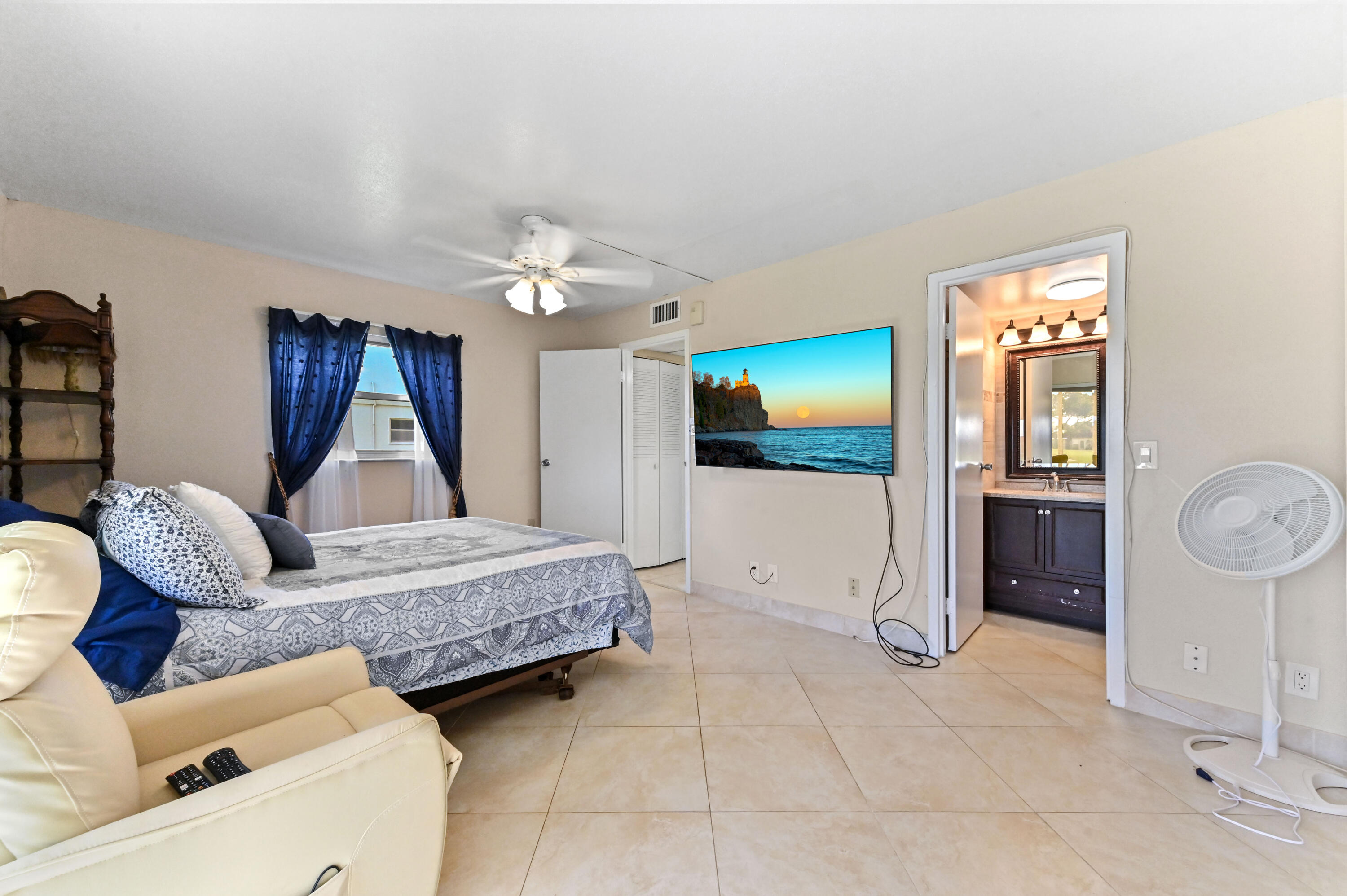 154 Tuscany Lane Delray Beach, FL 33446 - Photo 15 of 36 15 Bedroom 04