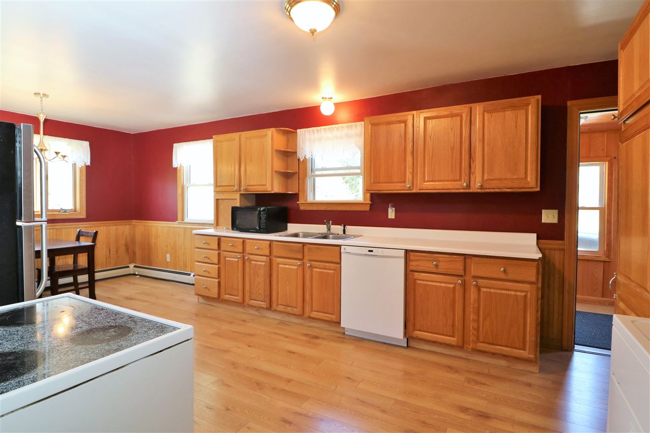 103 Hill Road Dummer, NH 03588 - Photo 5 of 21