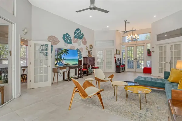 $1,500,000 | 746 Plymouth Street, Sarasota, FL 34242