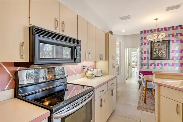 $1,500,000 | 746 Plymouth Street, Sarasota, FL 34242