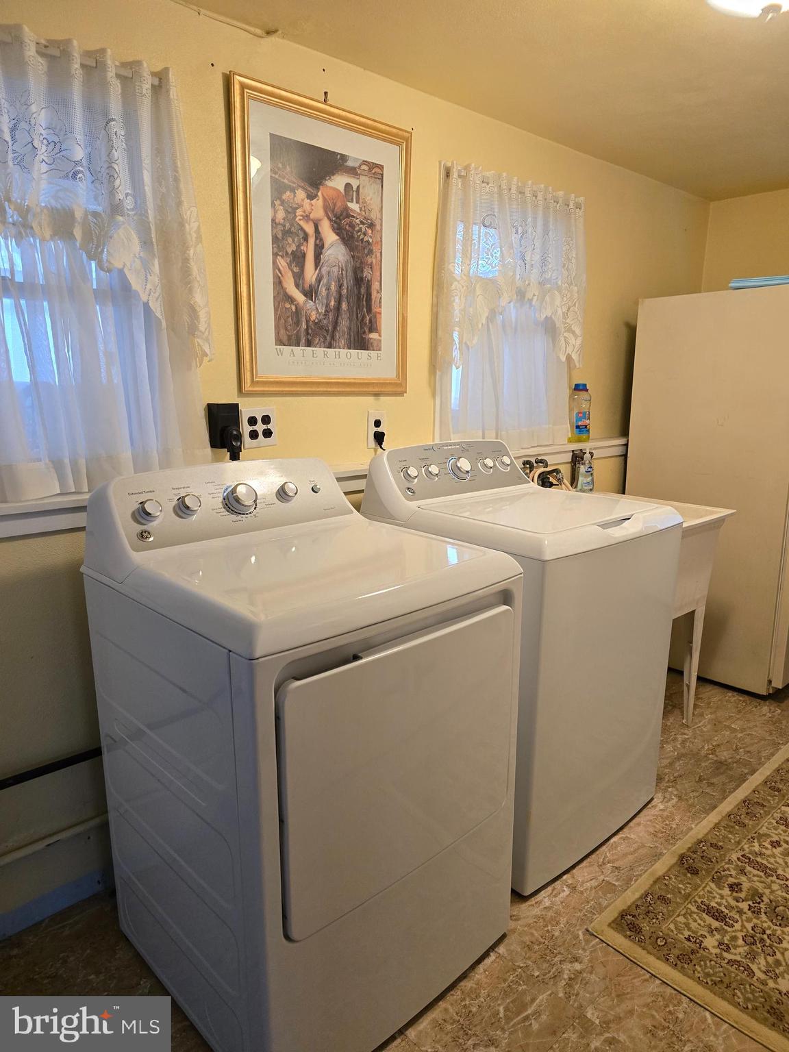 120 East Center Avenue Maple Shade, NJ 08052 - Photo 20 of 34 a utility room with dryer and washer