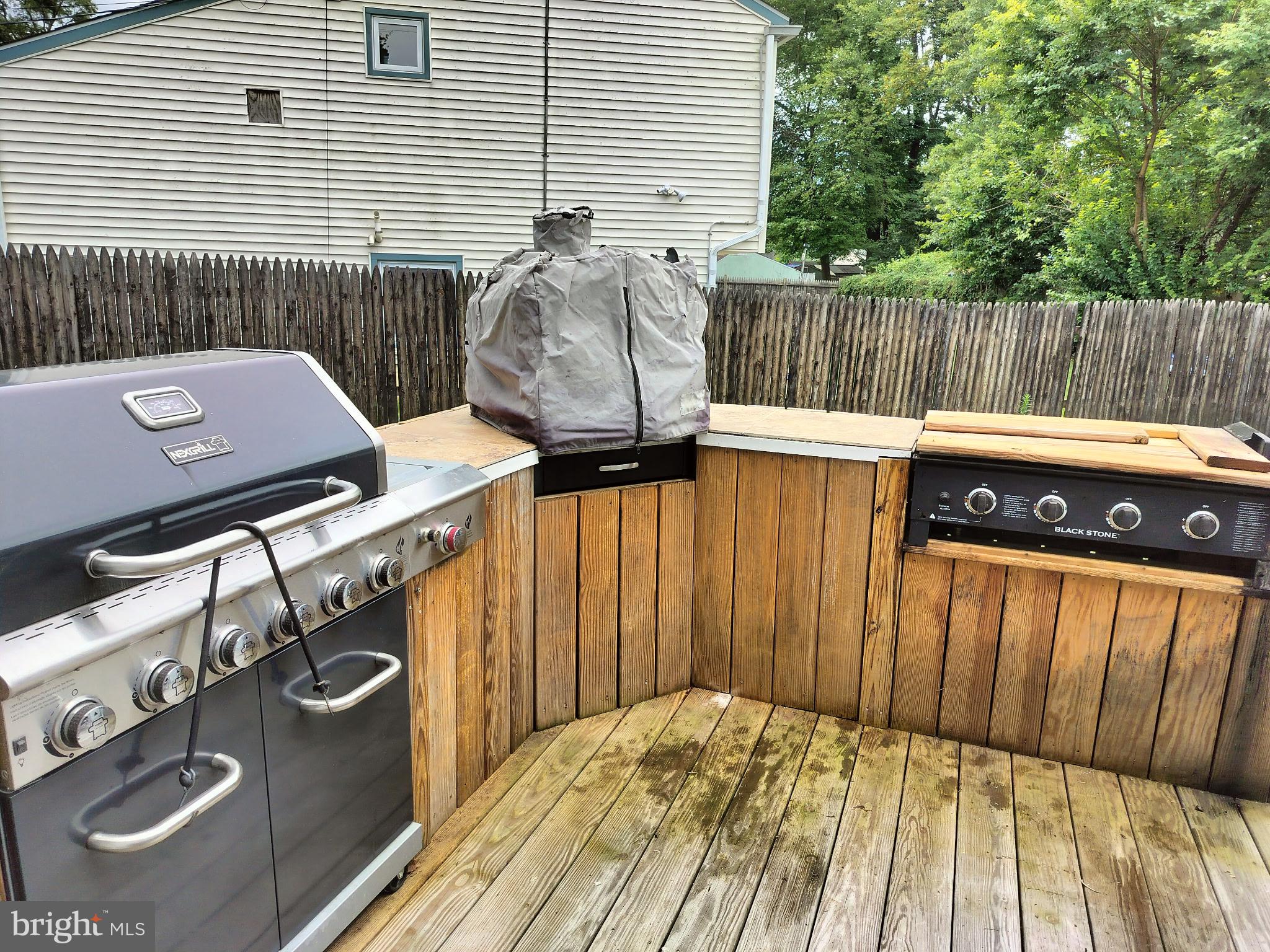120 East Center Avenue Maple Shade, NJ 08052 - Photo 33 of 34 a view of a balcony with furniture