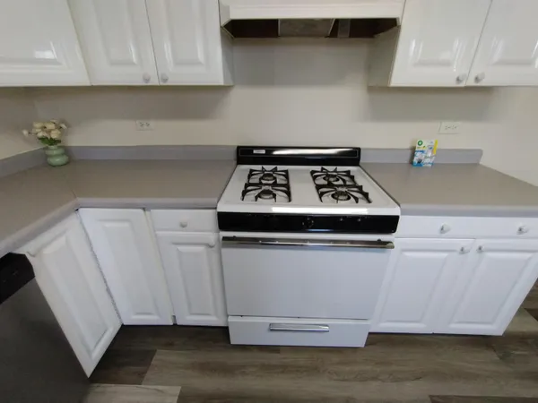 $1,250 | 221 North Broad Street, Griffith, IN 46319