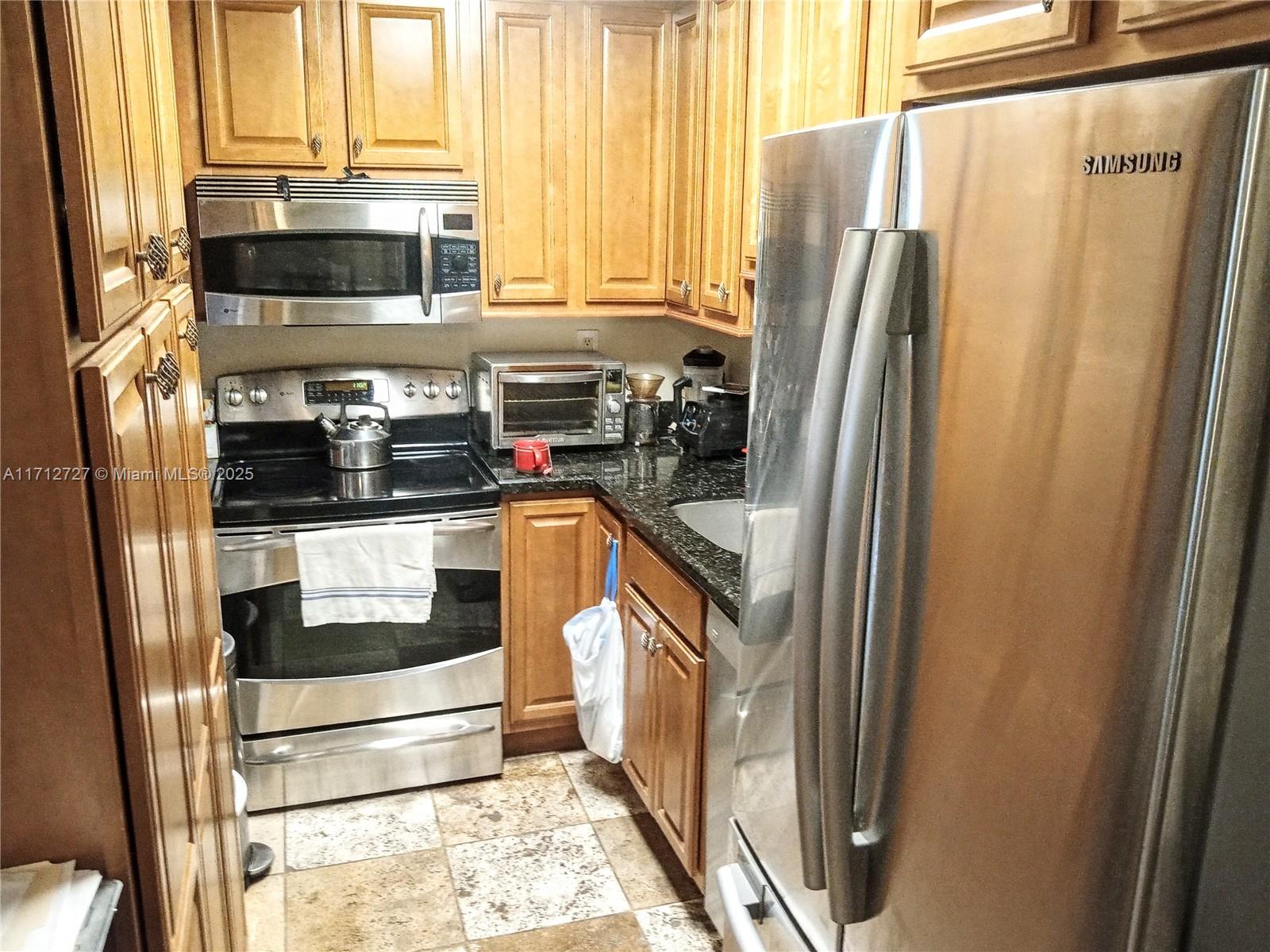 3304 Virginia Street, Unit 3B Miami, FL 33133 - Photo 3 of 9