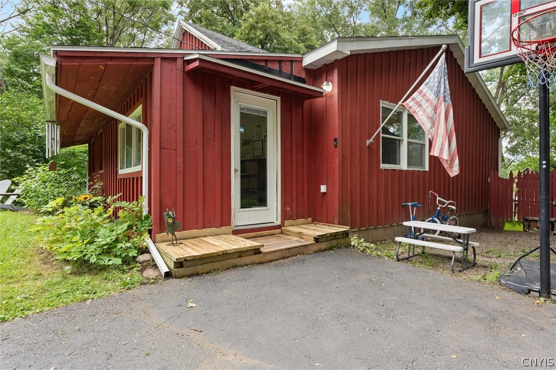 316 Rockwell Road Nedrow, NY 13120 - Photo 5 of 37