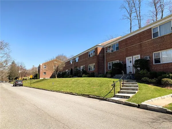 $389,000 | 28 Oregon Avenue, Unit A, Bronxville, NY 10708