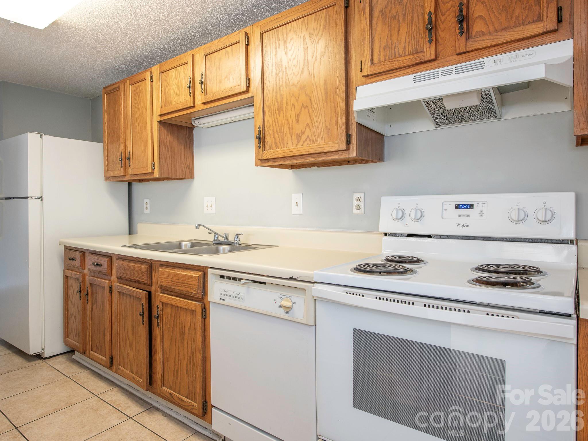 9333 Old Concord Road, Unit F Charlotte, NC 28213 - Photo 11 of 27