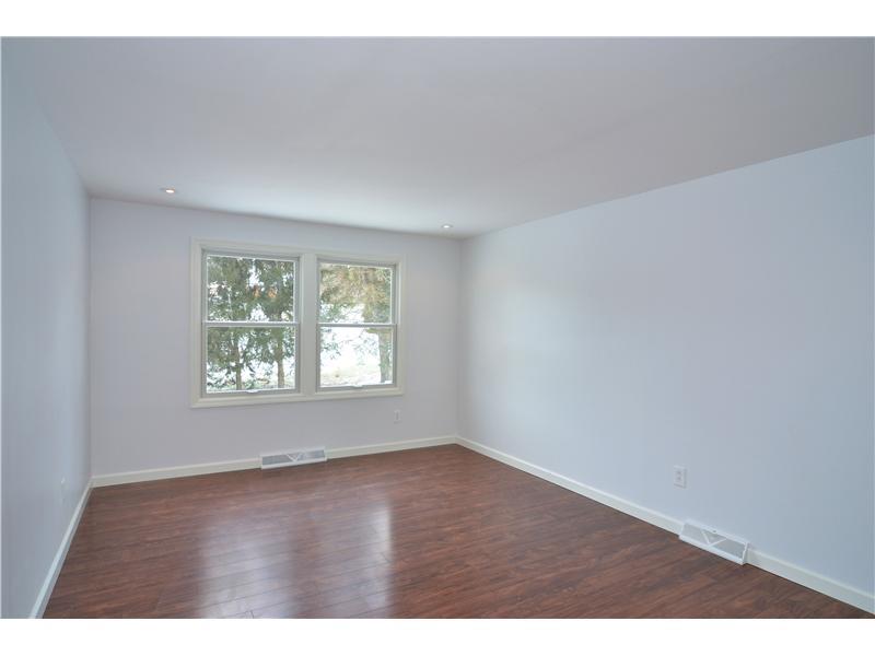 287 Hays Road Upper St. Clair, PA 15241 - Photo 14 of 25 Family Room.