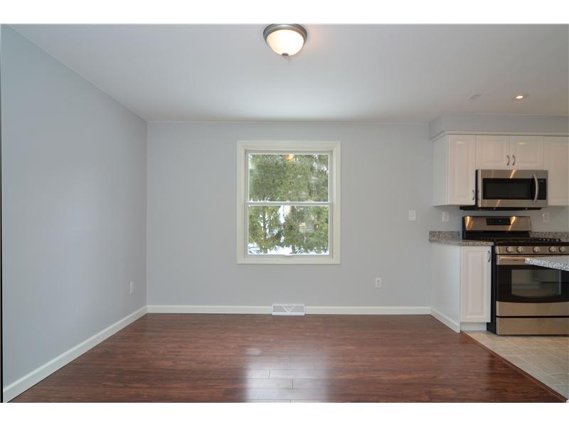 287 Hays Road Upper St. Clair, PA 15241 - Photo 6 of 25 Dining Room. Freshly painted and new flooring