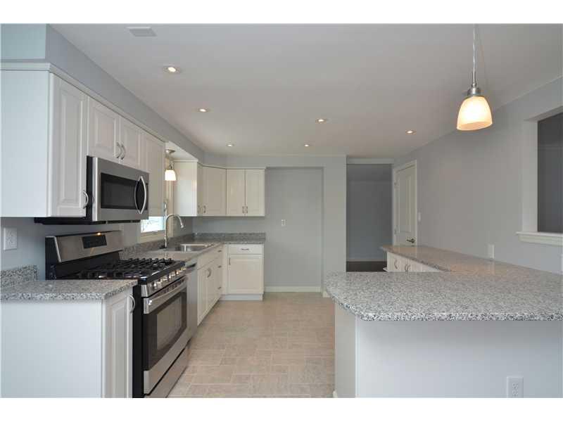 287 Hays Road Upper St. Clair, PA 15241 - Photo 9 of 25 Kitchen. Plenty of accent lighting.