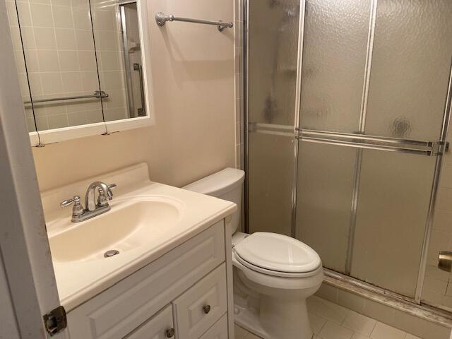 3034 Exeter Boca Raton, FL 33434 - Photo 7 of 13 Full Bathroom w/stall shower