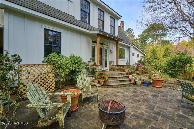 $925,000 | 260 North Ridge Street, Southern Pines, NC 28387